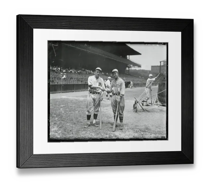 Framed Print : Chuck Klein and Melvin Ott Shaking Hands