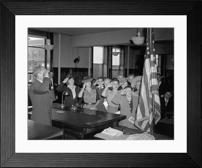 Framed Print : Immigrants Being Sworn in as Citizens Framed Print : Immigrants Being Sworn in as Citizens
