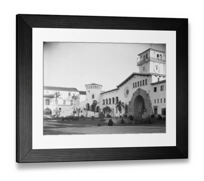 Framed Print : Spanish Courthouse