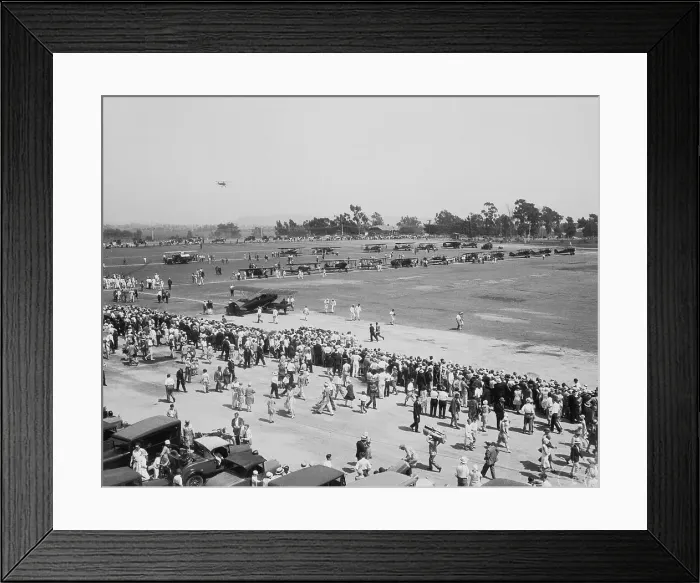 Framed Print : Aircraft Waiting to Take Off Framed Print : Aircraft Waiting to Take Off