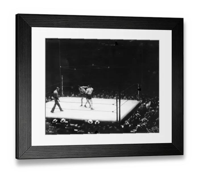 Framed Print : James Braddock Boxing Against Tommy Loughran Framed Print : James Braddock Boxing Against Tommy Loughran