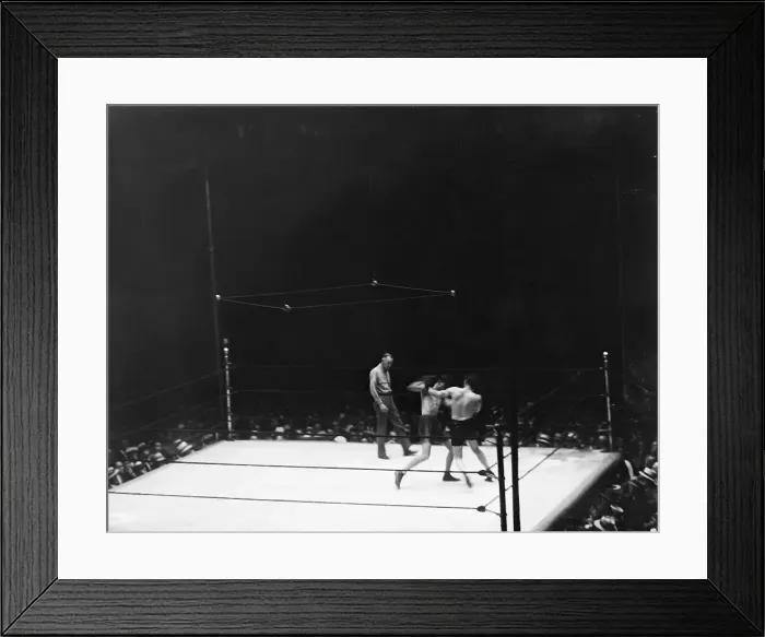 Framed Print : James Braddock Boxing Against Tommy Loughran Framed Print : James Braddock Boxing Against Tommy Loughran