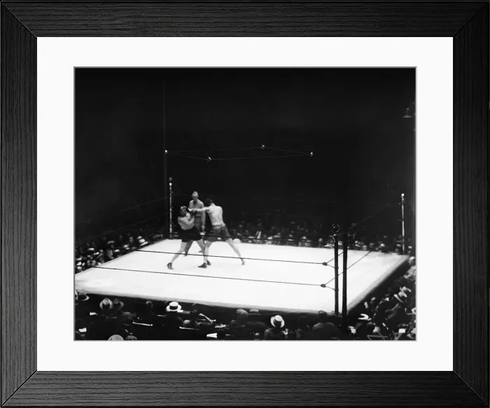 Framed Print : James Braddock Boxing Against Tommy Loughran Framed Print : James Braddock Boxing Against Tommy Loughran