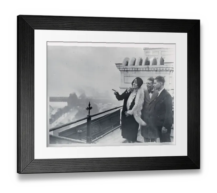 Framed Print : Evangelist Aimee Semple McPherson in London Framed Print : Evangelist Aimee Semple McPherson in London