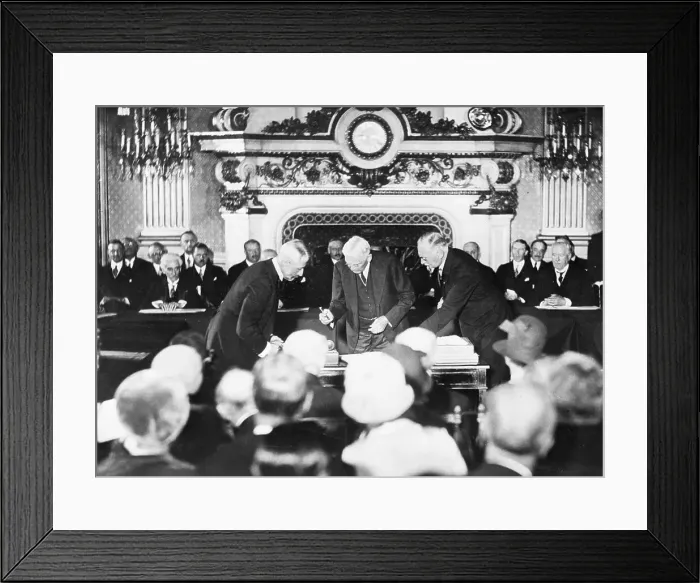 Framed Print : Signing of Kellogg-Briand Pact Framed Print : Signing of Kellogg-Briand Pact
