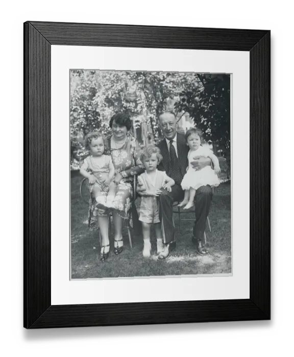 Framed Print : Alfred E. Smith, Mrs. Smith and Grandchildren Framed Print : Alfred E. Smith, Mrs. Smith and Grandchildren
