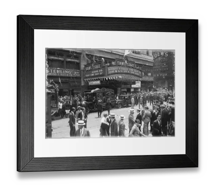 Framed Print : Loew's State Theater in New York City Framed Print : Loew's State Theater in New York City