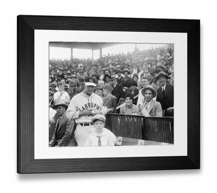 Framed Print : Lou Gehrig Signing Autographs Framed Print : Lou Gehrig Signing Autographs