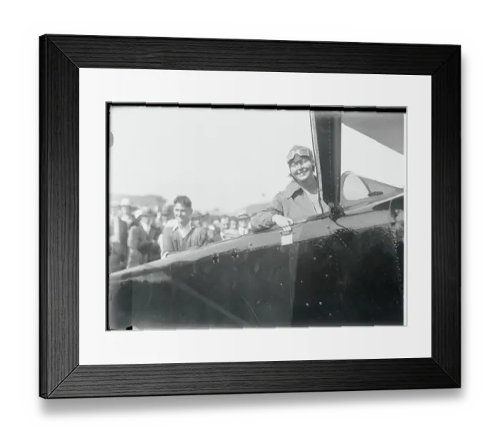 Framed Print : Thea Rasche Preparing For Flight Framed Print : Thea Rasche Preparing For Flight