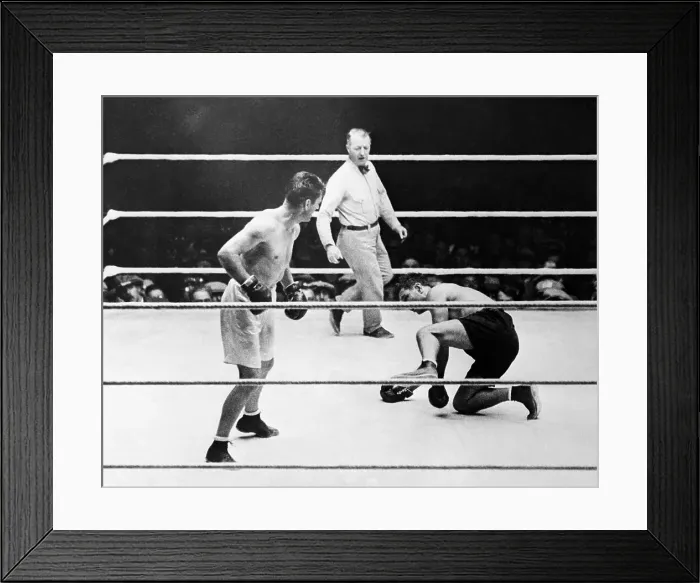 Framed Print : J.Dempsey On Canvas; G.Tunney; Boxing Framed Print : J.Dempsey On Canvas; G.Tunney; Boxing