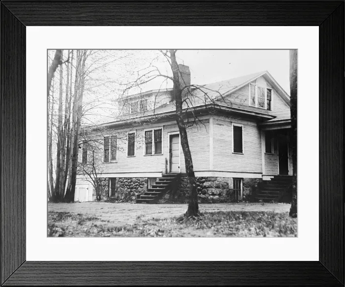 Framed Print : View of Early Home of Aviator Charles A. Lindbergh Framed Print : View of Early Home of Aviator Charles A. Lindbergh