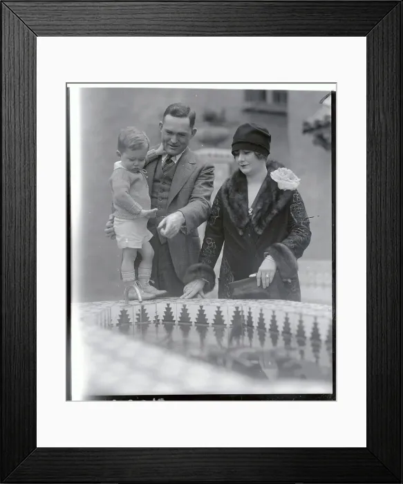 Framed Print : Rogers Hornsby with His Wife and Son Framed Print : Rogers Hornsby with His Wife and Son