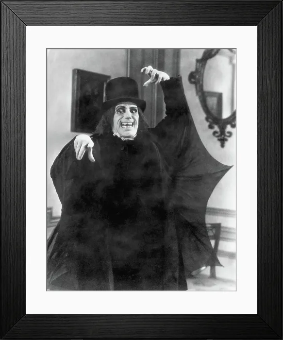 Framed Print : Lon Chaney as Vampire in London After Midnight Framed Print : Lon Chaney as Vampire in London After Midnight