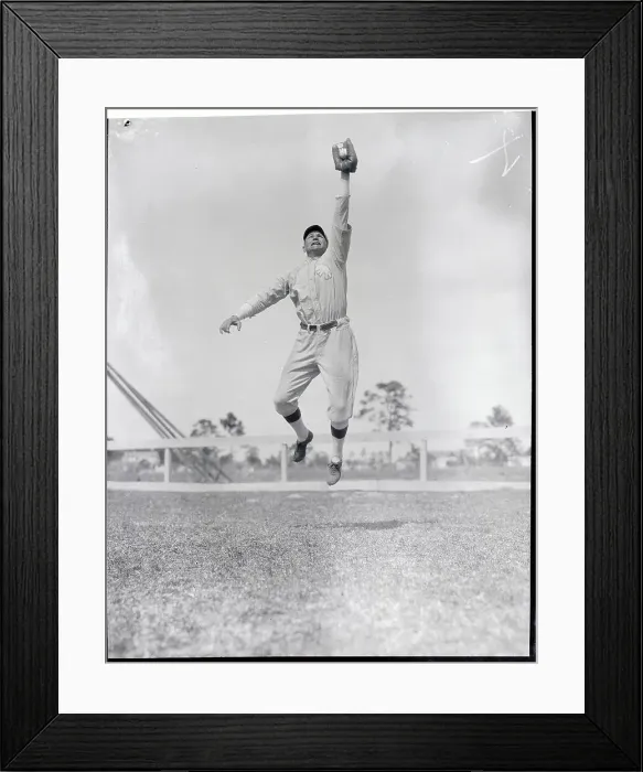 Framed Print : Zach Wheat Jumping Up to Catch Ball Framed Print : Zach Wheat Jumping Up to Catch Ball