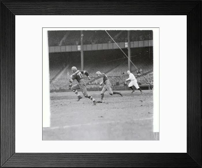 Framed Print : Red Grange Running for Touchdown Framed Print : Red Grange Running for Touchdown