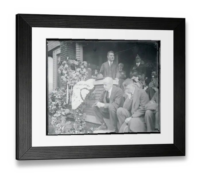 Framed Print : Morris Hillquit Presenting an Eulogy Framed Print : Morris Hillquit Presenting an Eulogy