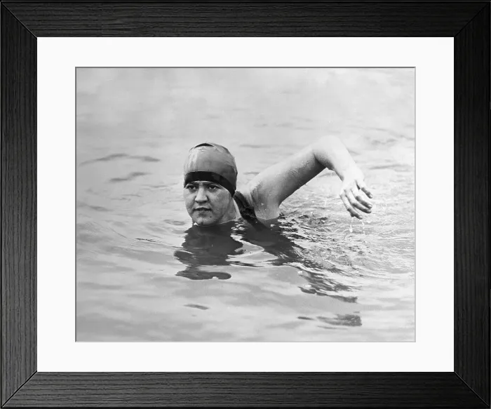 Framed Print : Gertrude Ederle Swimming