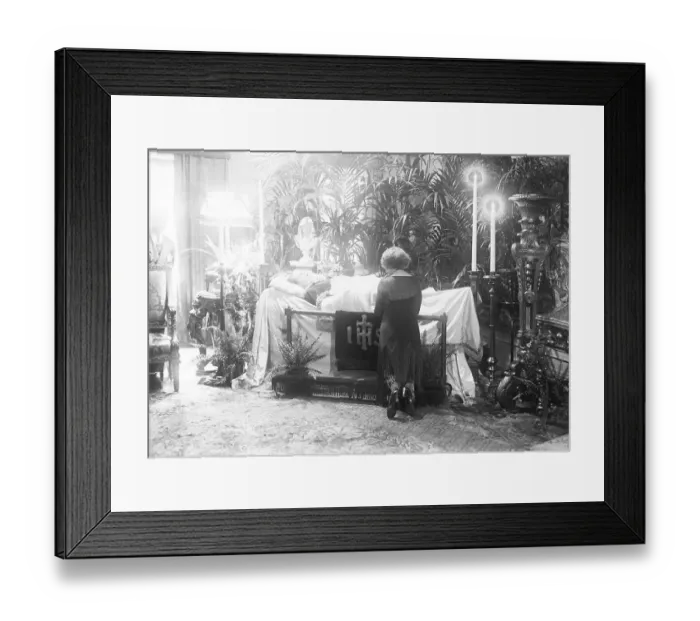 Framed Print : Funeral Of Rudolph Valentino Framed Print : Funeral Of Rudolph Valentino