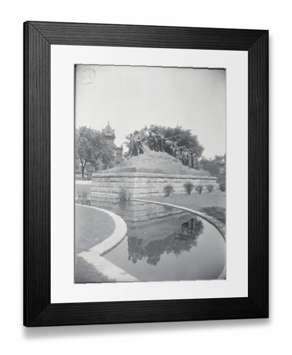 Framed Print : War Memorial Framed Print : War Memorial