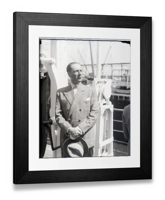 Framed Print : Frederick Murrau Arrives in New York Framed Print : Frederick Murrau Arrives in New York