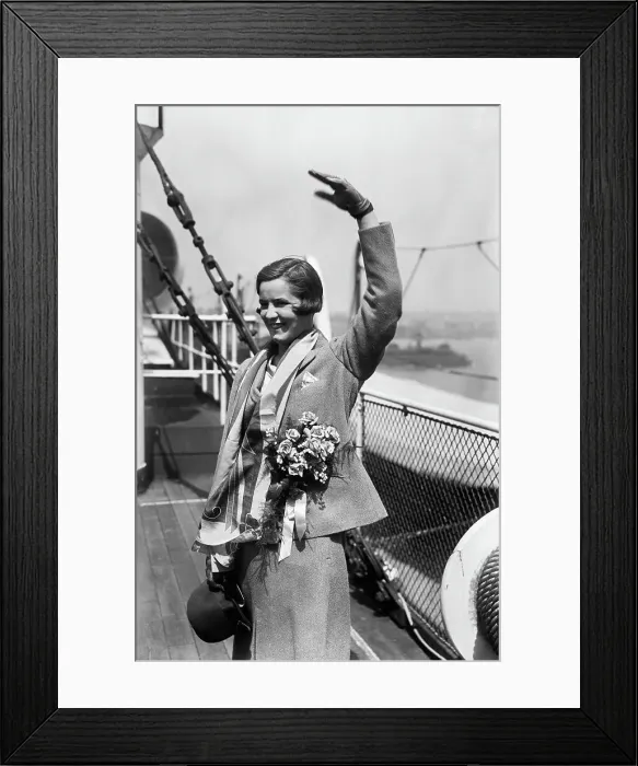 Framed Print : Gertrude Ederle Waving From Ship