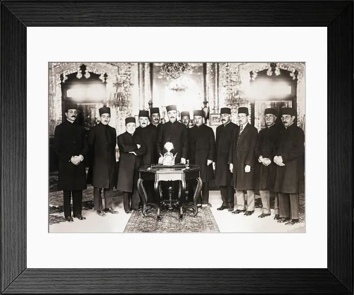 Framed Print : Iranian Officials with Crown at Coronation Framed Print : Iranian Officials with Crown at Coronation