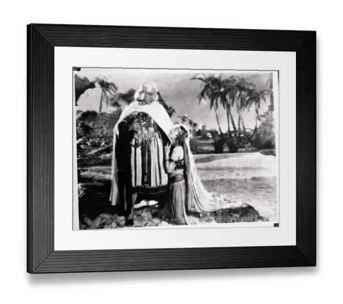 Framed Print : R Valentino & V Banky In Movie Still Framed Print : R Valentino & V Banky In Movie Still