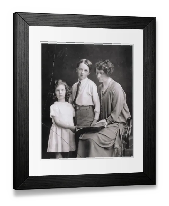 Framed Print : Viscountess and Children