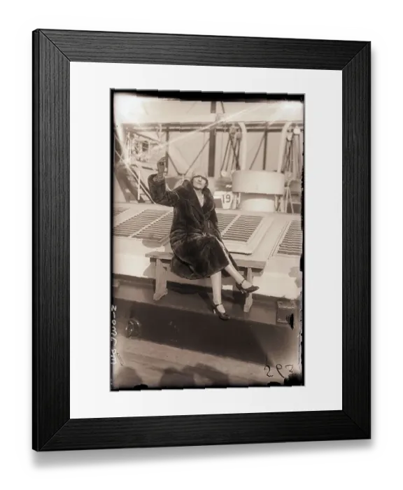 Framed Print : The Marquesa De Najera Waves From Ship Framed Print : The Marquesa De Najera Waves From Ship