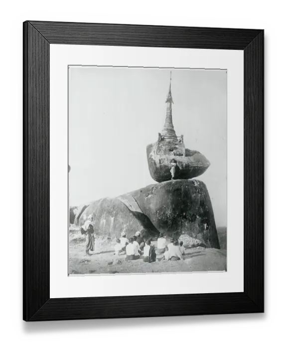 Framed Print : Visitors Worshipping at Shrine Framed Print : Visitors Worshipping at Shrine