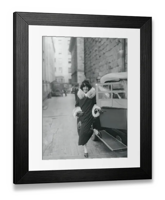 Framed Print : Mrs. Rhinelander Leaving Courthouse Framed Print : Mrs. Rhinelander Leaving Courthouse