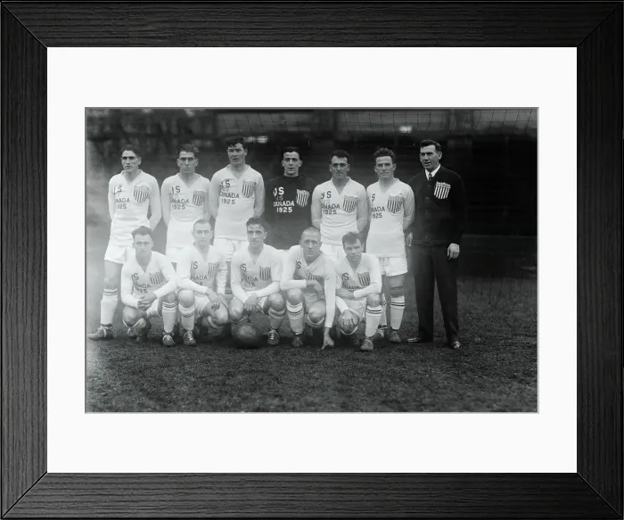 Framed Print : Portrait of the United States Soccer Team Framed Print : Portrait of the United States Soccer Team