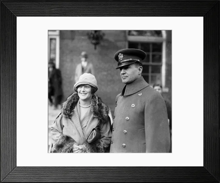 Framed Print : General Douglas MacArthur and Wife Jean MacArthur Framed Print : General Douglas MacArthur and Wife Jean MacArthur