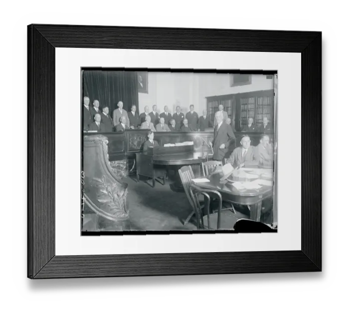 Framed Print : View of White House Delegates Posing for Camera Framed Print : View of White House Delegates Posing for Camera