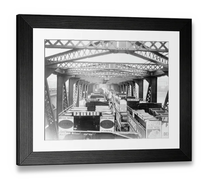 Framed Print : Testing Method for Waterloo Bridge Framed Print : Testing Method for Waterloo Bridge