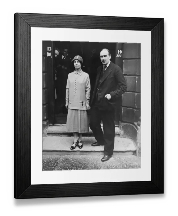 Framed Print : John Maynard Keynes with Lydia Lopokova