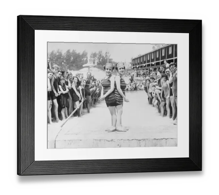 Framed Print : Hilton Sisters at Palisades Park Framed Print : Hilton Sisters at Palisades Park