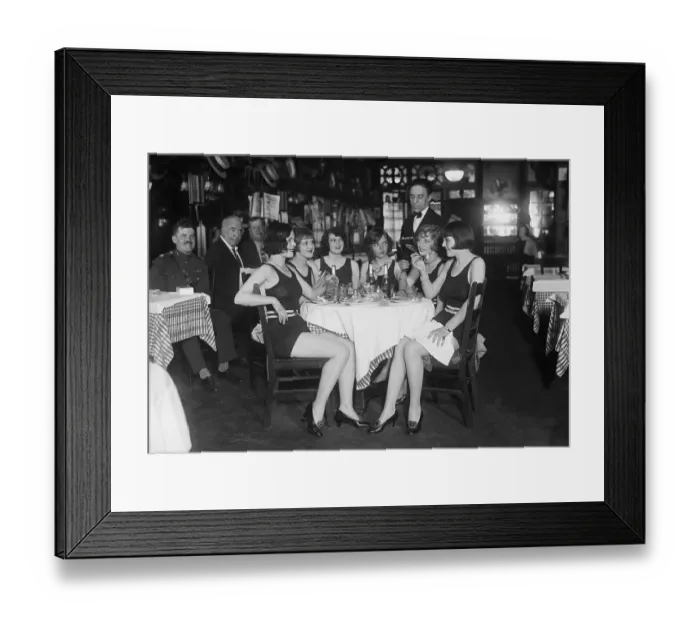 Framed Print : Ziegfield Girls Lunching In Bathingsuits Framed Print : Ziegfield Girls Lunching In Bathingsuits