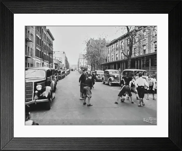 Framed Print : New York City Street Scene Framed Print : New York City Street Scene