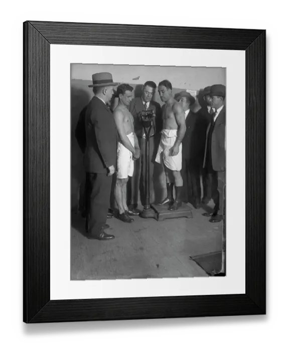 Framed Print : Dundee and Terries Weigh In Framed Print : Dundee and Terries Weigh In