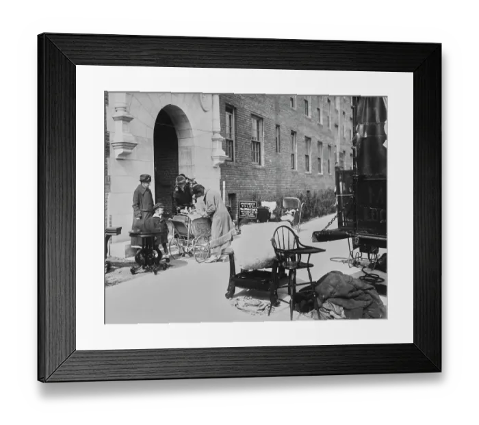 Framed Print : New York City Street Scene Framed Print : New York City Street Scene