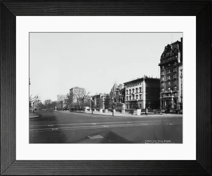 Framed Print : Metropolitan Club On Fifth Avenue Framed Print : Metropolitan Club On Fifth Avenue