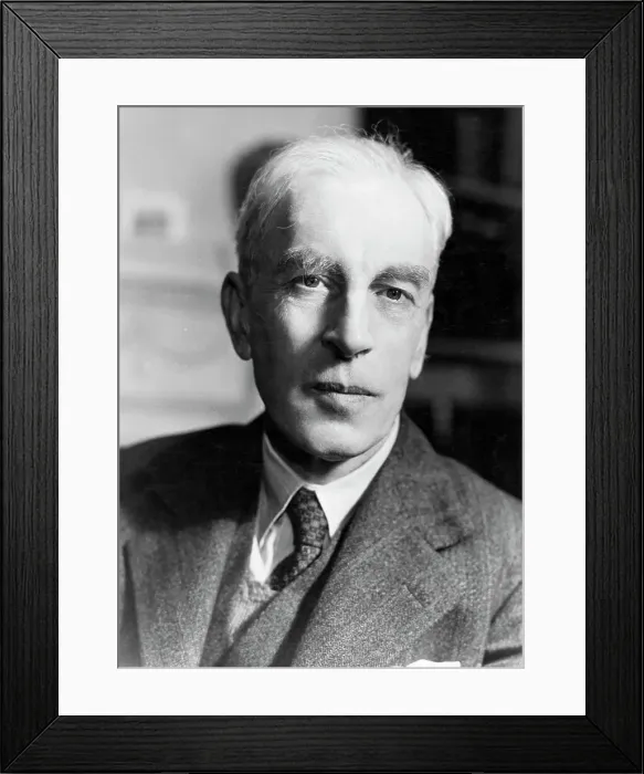 Framed Print : Historian Arnold Toynbee Framed Print : Historian Arnold Toynbee