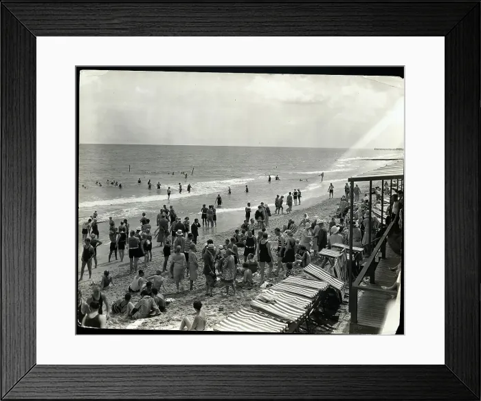 Framed Print : General View Of Bathers At Palm Beach Framed Print : General View Of Bathers At Palm Beach