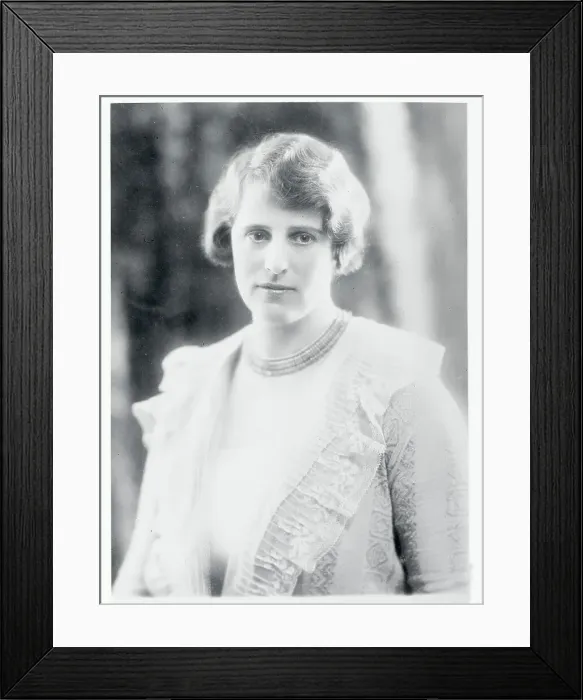 Framed Print : Portrait of a Lady in Waiting Framed Print : Portrait of a Lady in Waiting