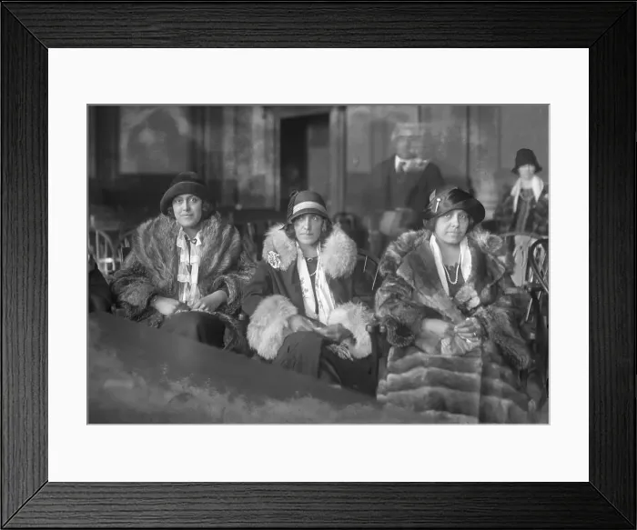 Framed Print : Alice Rhinelander and Family