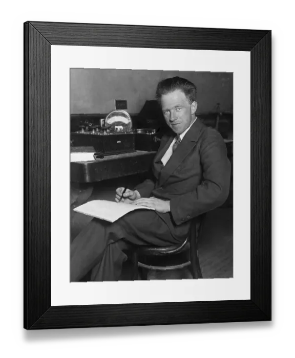 Framed Print : Werner Karl Heisenberg Framed Print : Werner Karl Heisenberg