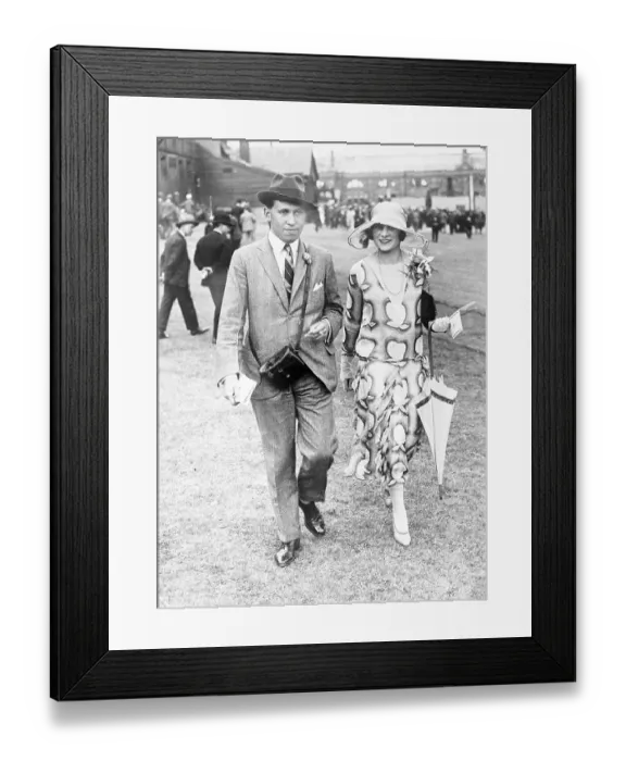 Framed Print : Earl of Carnarvon Strolling with His Wife