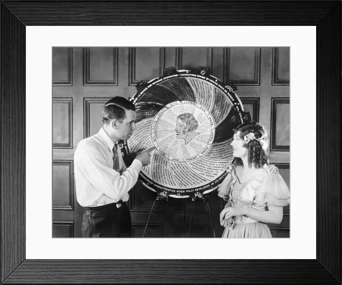 Framed Print : Marion Davies Using a Bentograph