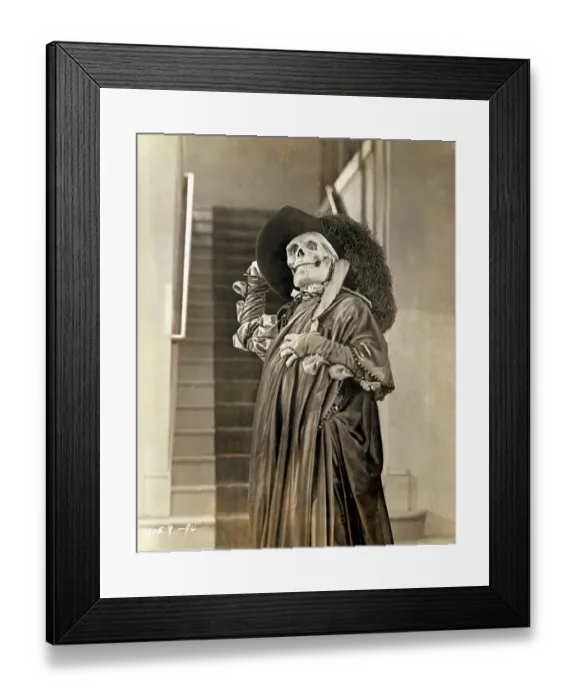 Framed Print : Lon Chaney as the Phantom of the Opera Framed Print : Lon Chaney as the Phantom of the Opera